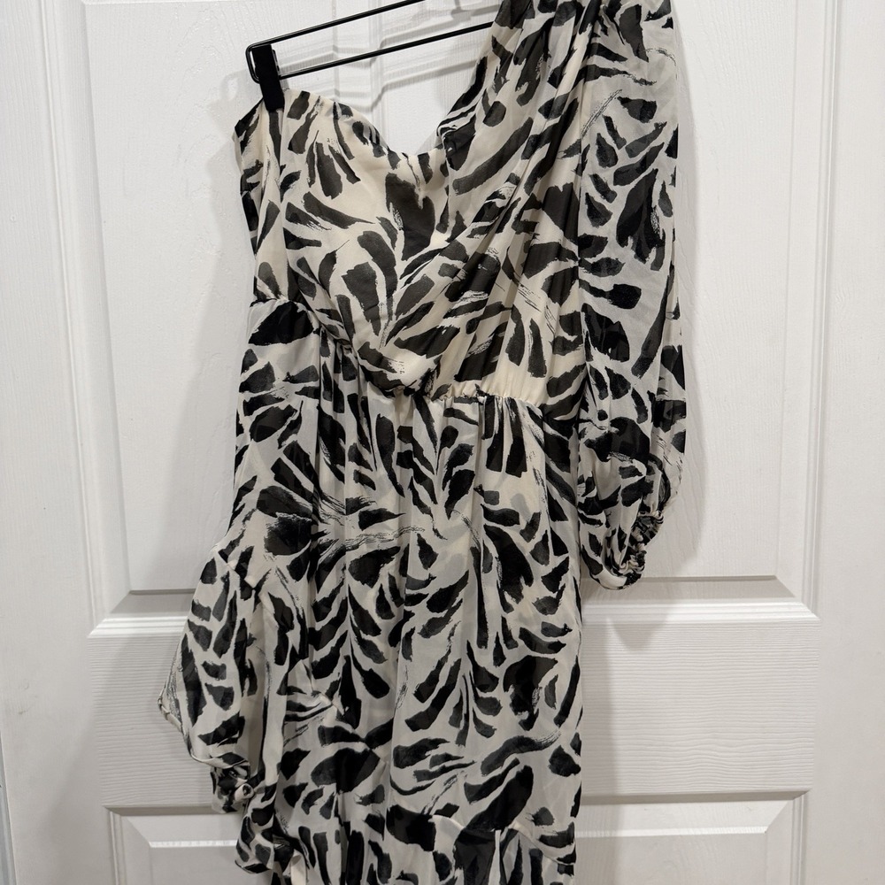 Target x Alexis Botanical One Shoulder Black White‎ Ruffle Asymmetrical Dresse M - Picture 8 of 11